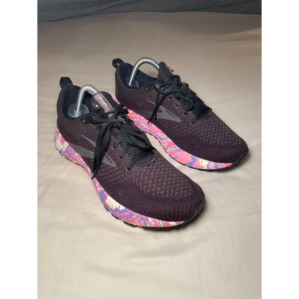 Brooks Revel 4 Black Pavement Lilac Road Running Shoes Size 9